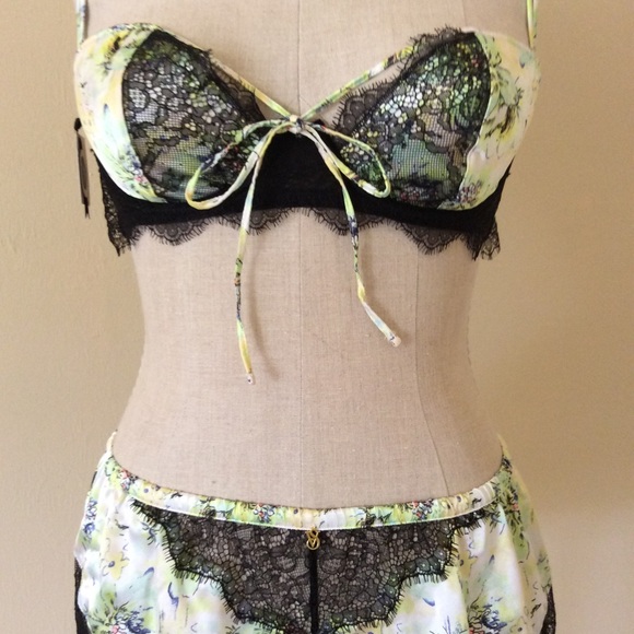 Sale 🛍 3 pcs Designer Black Label collection Bra+Panties - Picture 7 of 9